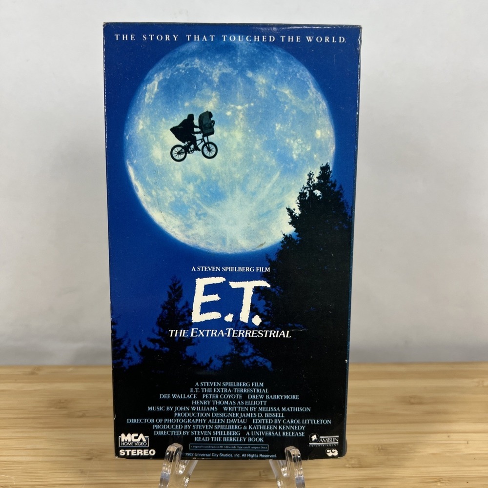 E.T. VHS 1982 Black & Green Cassette Collectible Steven Spielberg Good Condition
